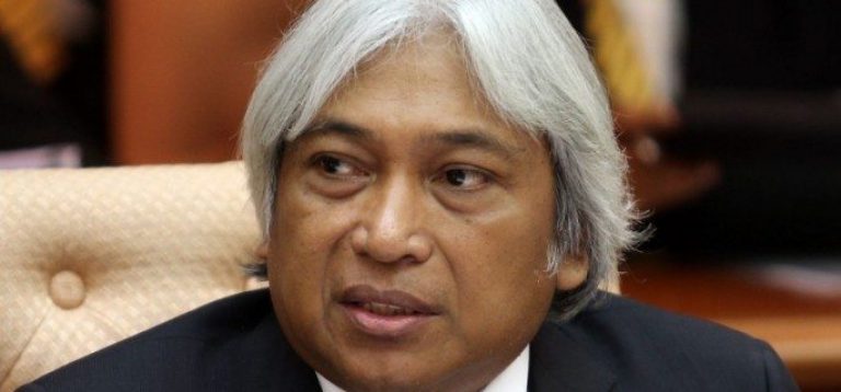 Profile Datuk Muhammad Ibrahim, Gabenor Bank Negara ...