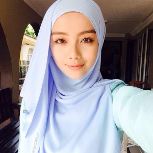 Mira Filzah Selfie