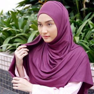 Ayda Jebat Cantik Bertudung