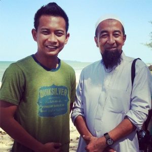 Ustaz Azhar Idrus dan Ajak Shiro