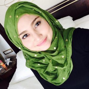 Wallpaper Ayda Jebat Bertudung