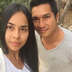 Keith Foo dan Kim Raymond, Isteri, Wife