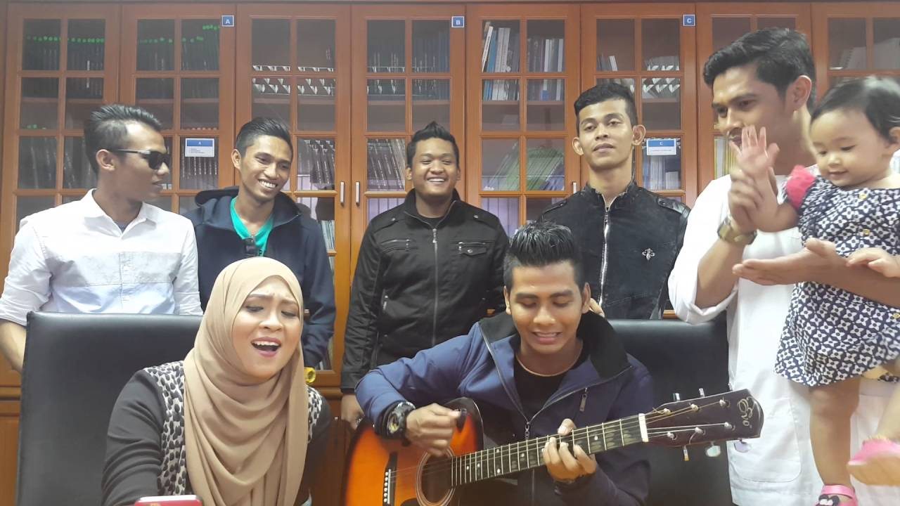 Siti Nordiana Nyanyi Spontan Lagu Projector Band Sudah Ku Tahu