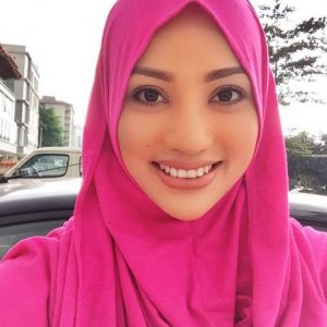 Gambar Awek Baru Jep Sepahtu Bertudung Pink