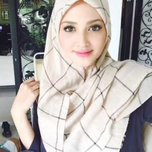 Gambar Cantik Fathia Latiff Bertudung