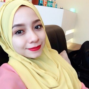 Nadya Syahera Manisnya Bertudung