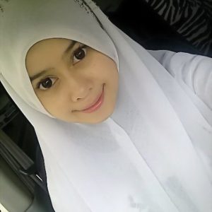 Comel Mata Heliza Helmi