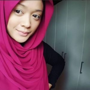 Faye Kusairi Berhijab