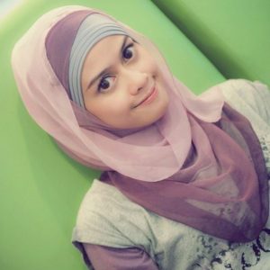 Gadis Muslimah Cute Heliza Helmi