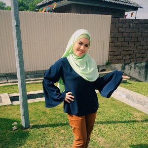 Gambar Bertudung Tiz Zaqyah Dari Twitter