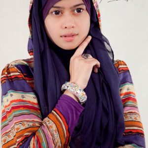 Heliza Helmi Berhijab