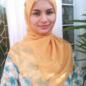 Izara Aishah Bertudung