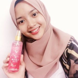 syazana-dengan-perfume-jenama-fazura