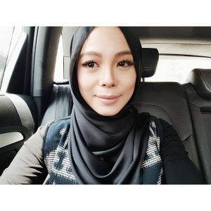 Vivy Yusof Selfie