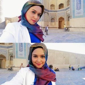 Foto Ainul Aishah Berhijab Cantik