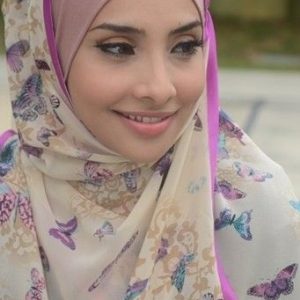 Gambar Zarina Anjoulie Berhijab 1