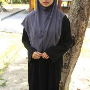 Gaya Fesyen Muslimah Nur Risteena Munim