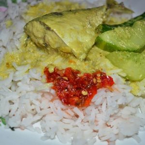 Nasi Berlauk Gulai Kuning Ala Kelantan