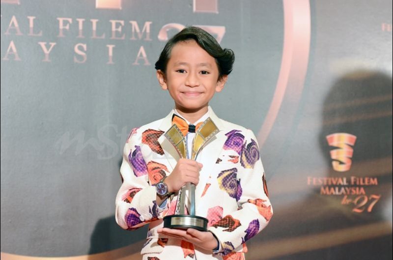 Rykarl Iskandar Menang Award