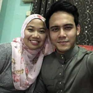 Selfie Hafidz Roshdi Dengan Isteri Tersayang