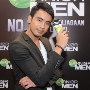 Foto Lelaki Handsome Aiman Hakim Ridza Model Garnier For Men