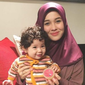 Emma Maembong Dan Baby Seri Aileen Marissa