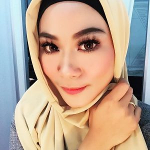 Foto Salma 3 Juara Bertudung