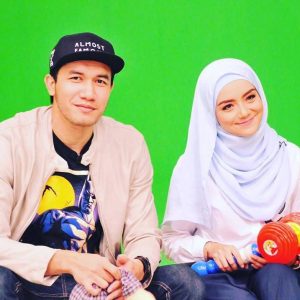 Gambar Romantis Ungku Ismail Aziz Dan Mira Filzah