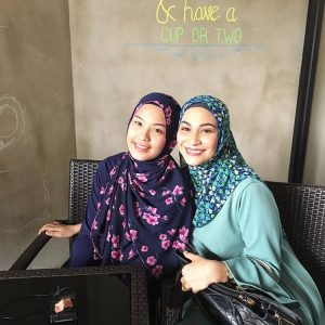 Gambar Aleza Shadan Dan Janna Nick Bertudung Sopan