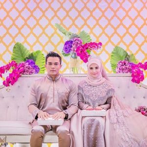 Gambar Kahwin Deena Emir Dan Suami Saharul Ridzwan