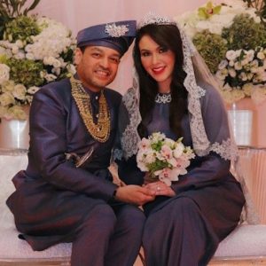 Gambar Kahwin Sarimah Ibrahim Dan Husband