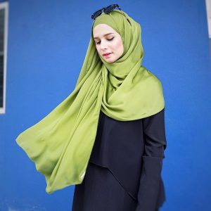 Model Muslimah Deena Emir