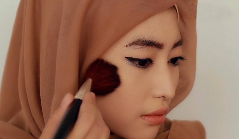 Tutorial Makeup Wanita Malaysia