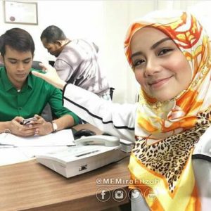 Aliff Aziz Dan Mira Filzah Meh Sandar Pada Aku