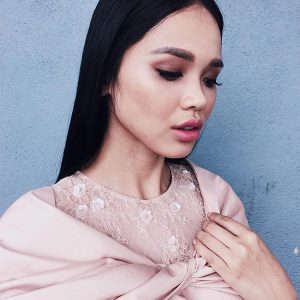 Cantiknya Gadis Bernama Ain Edruce