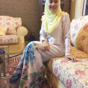 Comelnya Farah Nabilah Berimej Muslimah Sejati