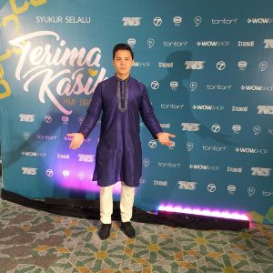 Mas Khan Berbaju Kurta Di Majlis Ramadhan