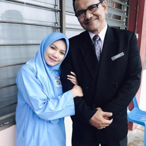 Aprena Manrose Sebagai Budak Sekolah