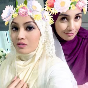 Zera Hariz Dan Izreen Azminda Berhijab