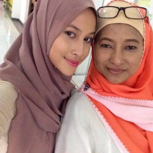 Eyra Hazali Dan Ibu Kandung