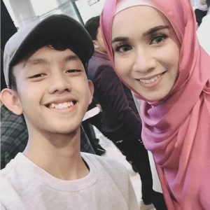 Ismail Izzani Bermesra Dengan Amira Othman