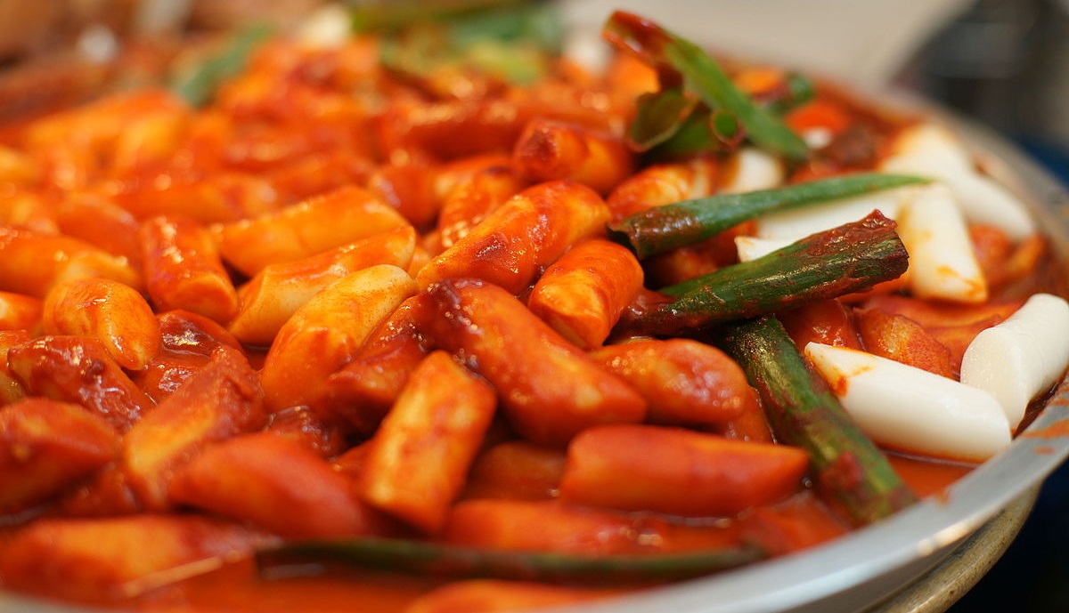 Tteokbokki (Spicy Rice Cakes)