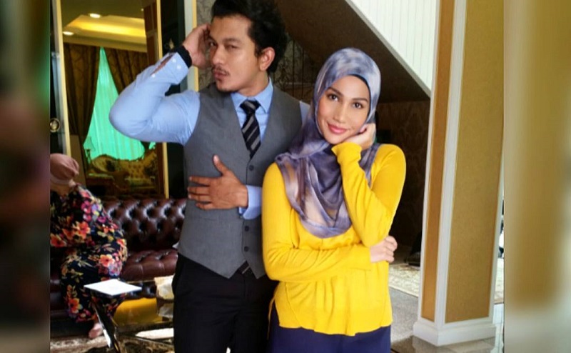 Mia Nasir Dan Shukri Yahya