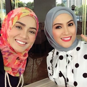 Siti Elizad Dan Sherry Ibrahim Cantik Bertudung