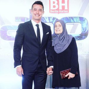 Zul Ariffin Dan Ibu Kandungnya