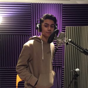 Asad Motawh Merakam Lagu Di Studio