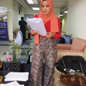 Gambar Nina Iskandar Berhijab