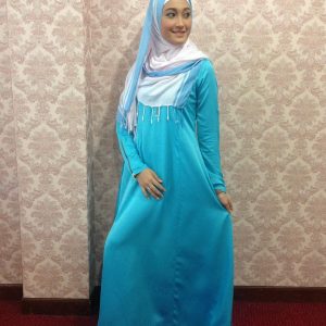 Gaya Pakaian Jubah Oleh Afiera Riana