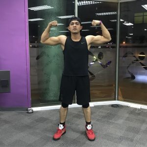 Saharul Ridzwan Tayang Body Sado Di Gimnasium