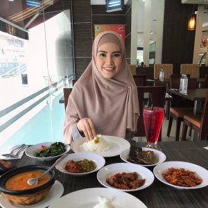 Elyana Nampak Kurus Hidapi Kanser